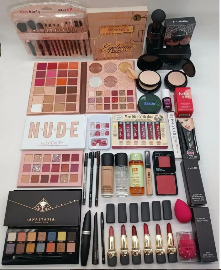 Make-up kit full set With free delivery ( code-15 )